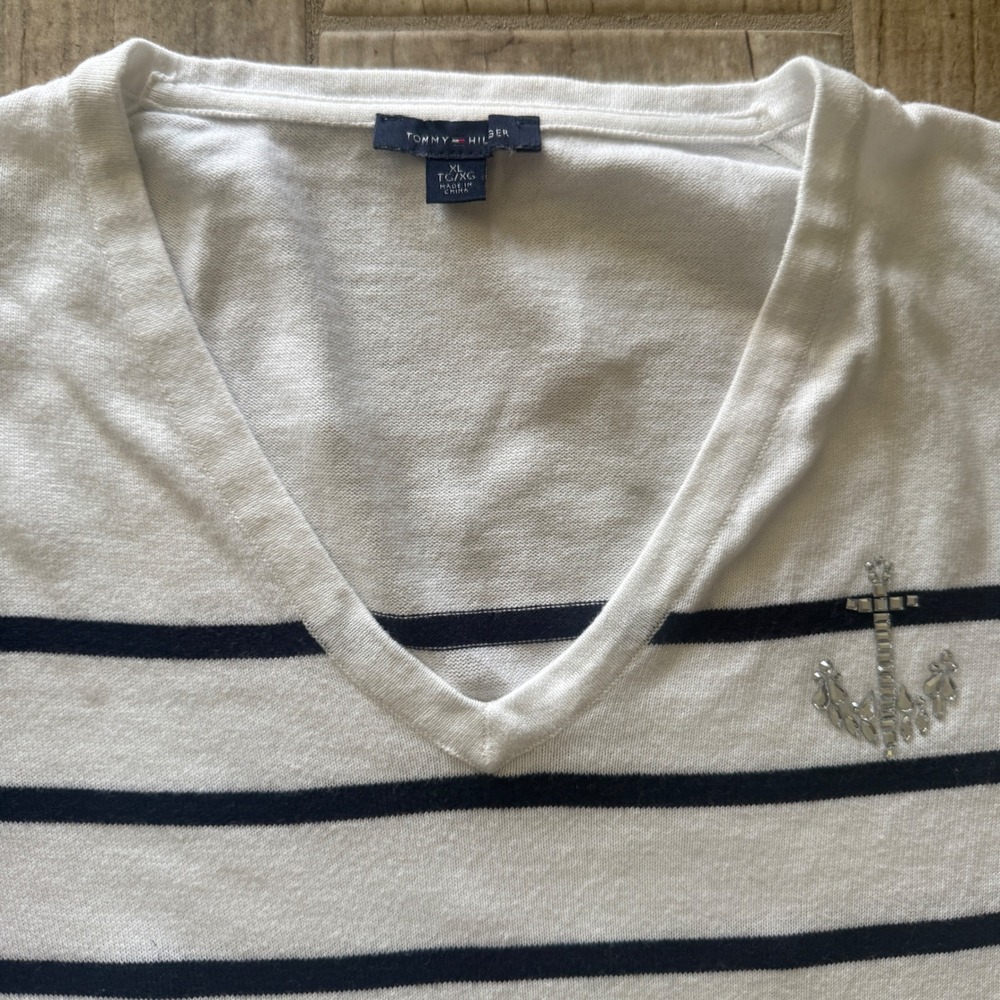 Tommy Hilfiger Womens XL White Striped V-Neck Sweater Rhinestone Anchor Nautical - Picture 6 of 11
